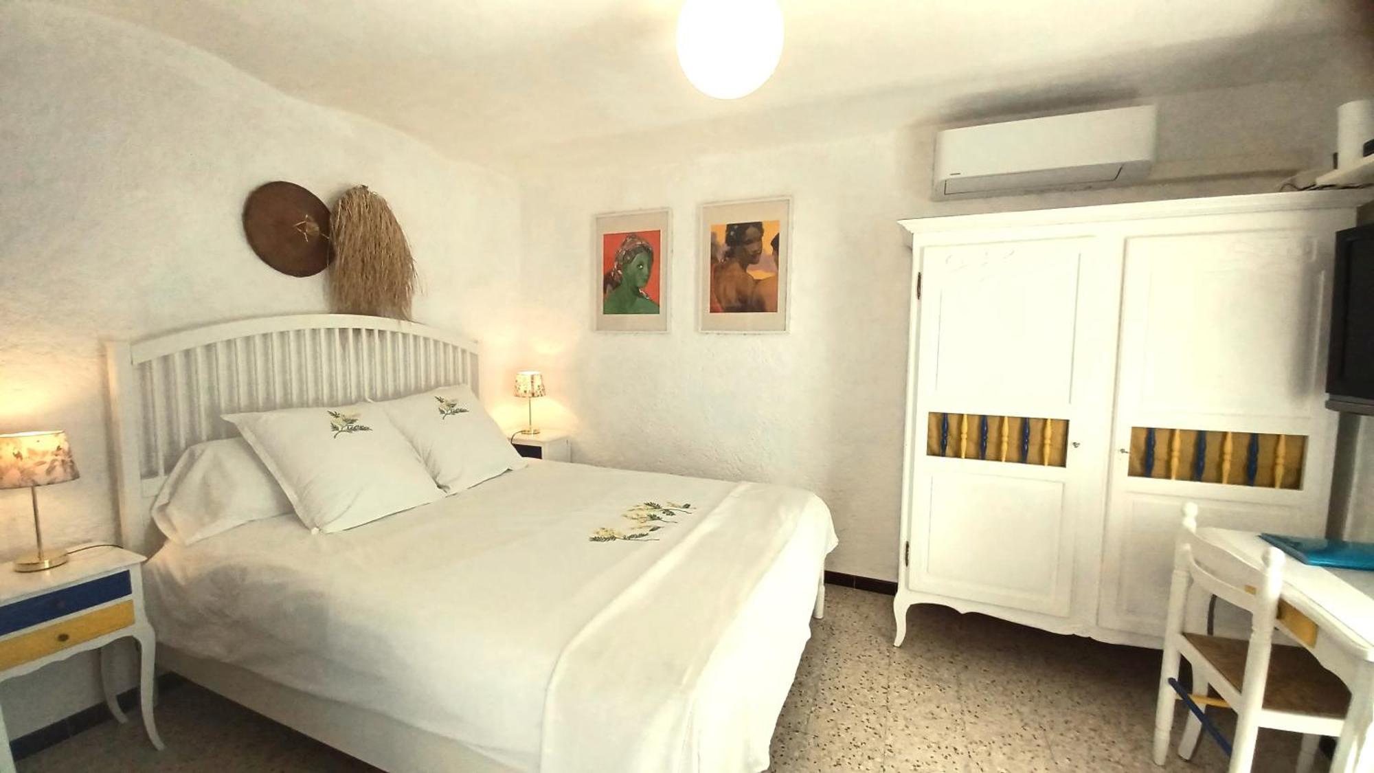 La Cigale Hotel Гурдон Екстериор снимка